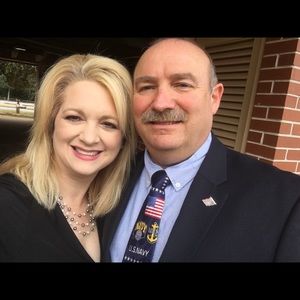 Meet your Posher, Wayne